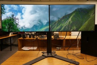 Redakcni stul NEC EX241UN 1