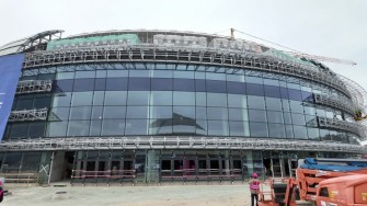 Jeden z budoucích vstupů do T-Mobile ARENY, tento je poblíž pavilonu Z (foto KH) T-Mobile ARENA-2543