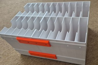 Realizace organizéru do kufru pro uložení „tři a půlek“ HDD (zdroj: Petr Fořt) 3dtisk 15 01-2633